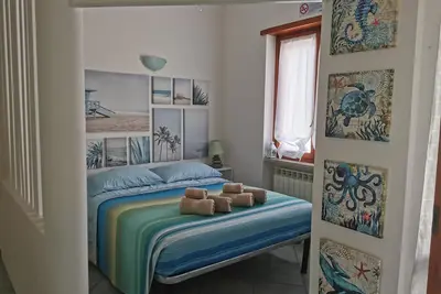 Image de Two-room mini apartment a stone's throw from the sea with parking space