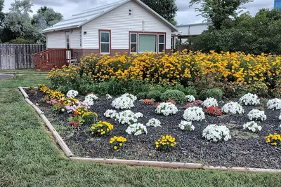 Image de 2 Bedroom House Near Central States Fairgrounds, Rv/trl parking and much more.