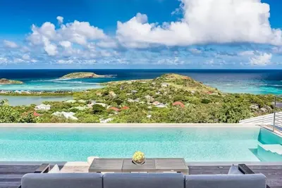 Villa Iris | Ocean View - Located in  Tropical Grand Cul de Sac with Private Pool