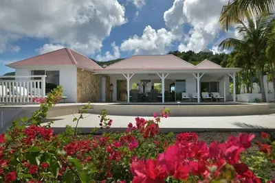 Image de Villa Kir Royal  | Ocean Front - Located in  Fabulous Saint Jean with Private Pool