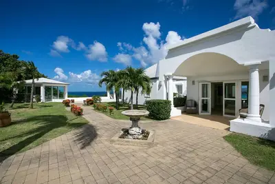 Image de Villa Terrasse De Mer | Beach View - Located in Beautiful Terres Basses with Private Pool