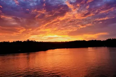 Image de Crooked Creek Retreat Escape Relax Breathe on Lewis Smith Lake in Crane Hill Al