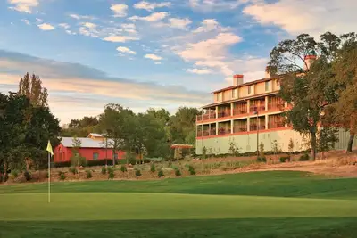 Image de A True Treasure Resort in Gold Rush Country!