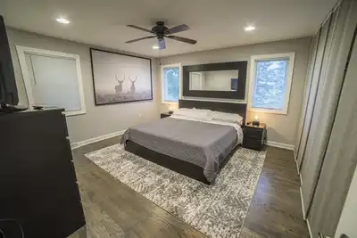 Image de Modern 2br home centrally located in historic Dubuque
