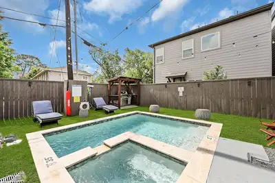 Image de Modern 3br Home in Houston with Heated Pool and Bbq Grill