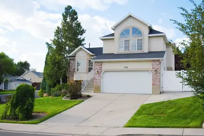 Image de Business or Vacation at our Beautiful Lehi Home