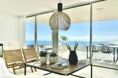 Image de Stupa Hills - Superb Luxury Apartment Sea Views