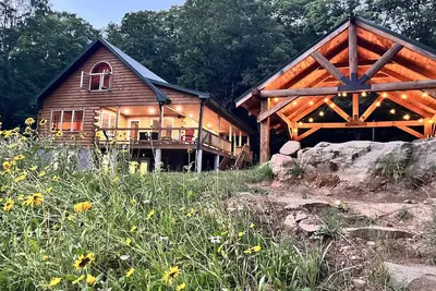 Image de Family Friendly Waterfront Log Cabin on on the Wild & Scenic Clarion River