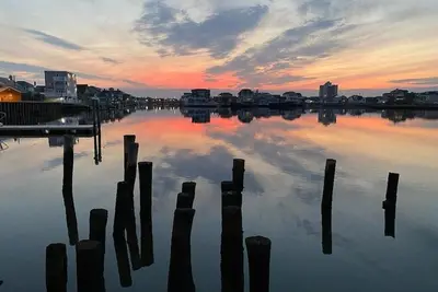 Image de The Waterfront | A Beautiful Bayside Vacation Home