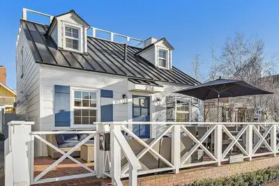 Image de Charming Beach Bungalow