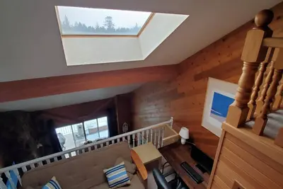Image de Lofted Akiskinook end unit- Private gated community with Pool\/HotTub\/Sauna\/Beach