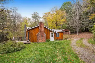 Image de Charming Private Cabin w\/ Full Kitchen & High-Speed WiFi - Near Mountain