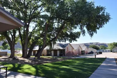 Image de Bunkhouse 7a With Shady Trees