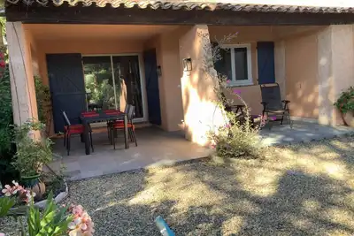 Image de Gigaro - Rez de jardin climatisé