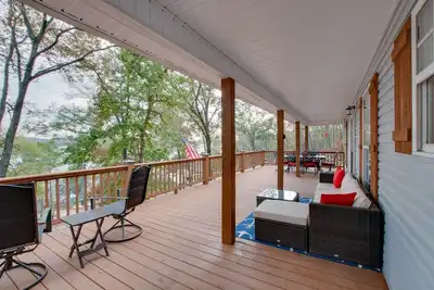 Image de Serene Lake House with Lake Access\/Boat Ramp