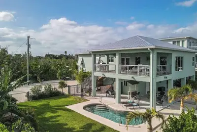 Image de La Palma Verde 4bed/4 bath with pool and dockage p