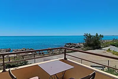 Appartement climatisé avec 2 chambres à Sète