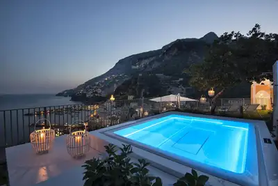 Image de Palazzo della Storia with Sea View, Jacuzzi, Terraces, Breakfast and Aircon