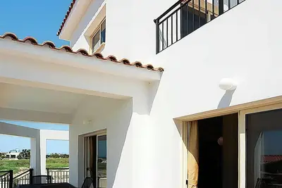 Villa de luxe à Coral Bay | Villa Coralia Dream 3 | Villa 3 chambres | Piscine privée | Vue sur la m