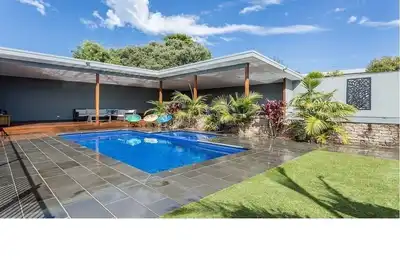 Image de Holiday home in Rye with Heated Pool & Spa with generous outdoor area, WiFi