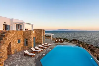 Image de Villa de luxe a Mykonos | Villa Ulmo Deus Vi | Piscine privee | 5 chambres | Bord de l eau | Agios L