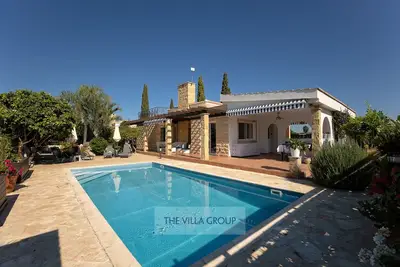 Image de Walk to the beach and amenities, 3 bedroom villa with swimming pool
