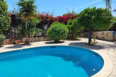 Image de Large house, private pool, mature garden & parking, central Tavira
