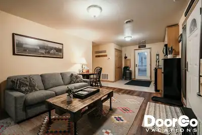 Image de Cozy Cabin! Dwntwn Fish Crik! Hike, Bike. Dogs ok!