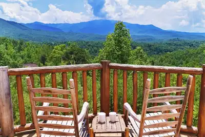 Image de Pinnacle Vista Lodge - Pet Friendly, Mountain Views, Pool Table, Hot Tub
