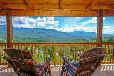Image de Breathtaking mountain views! June discounts available! - Birdhouse -
