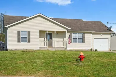 Image de Entire Home near Fort Campbell Ky** I-24