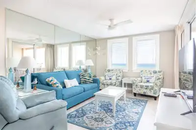 Image de Sunrise Gulf View/Beach Front Unit! Enjoy 1 Free Beach Chair Setup Up Each Day!