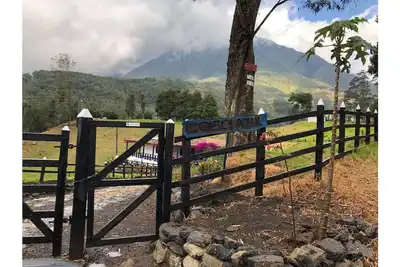 Image de Casa ecoturistica con rio y vista a las montañas