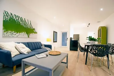 Image de Chic apartment beside canal and near the beach