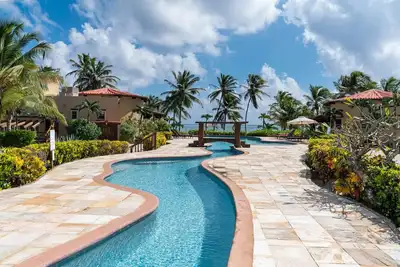 Image de Résidence-Villa-Salle de bain et douche-Vue mer-Luxury Seaside Villa