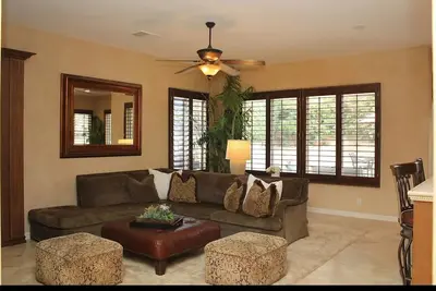 Image de Indian Wells home great for entertaining