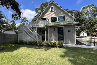 Image de Low Country Living In Old Town Bluffton