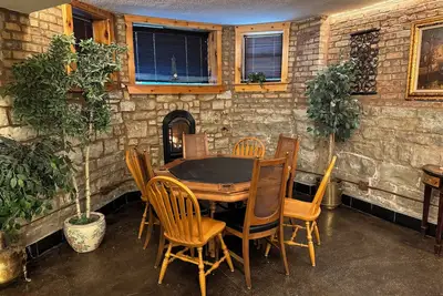 Image de Inspiring Stone Grotto Sleeps 10-20 & Free Parking