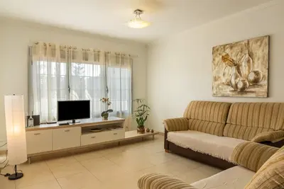 Image de Maison de vacances 'Duplex Pedroza' avec Wi-Fi et jardin