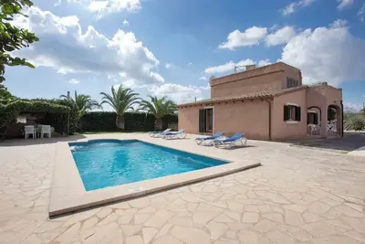 Maison de campagne \"Servera\" avec piscine, Wi-Fi, terrasse et jardin