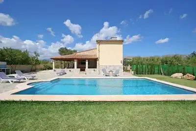 Image de Maison de vacances \"Yesero\" avec vue sur les montagnes, piscine, Wi-Fi et jardin