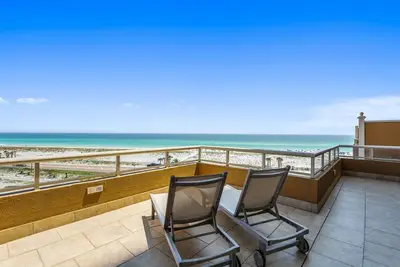 Image de P3-0508 2b Gulf Front Terrace in Tower 3