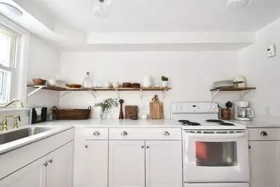 Image de Charming Retro 3br+Office Home in Town