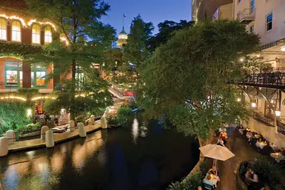 Image de San Antonio River Walk, the Alamo, Minutes to Downtown!