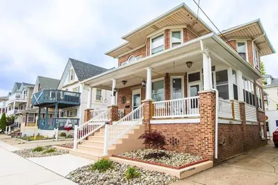 Image de The Westley House, Victorian Charm, 2 Blocks from Beach and Boardwalk, Sleeps 12