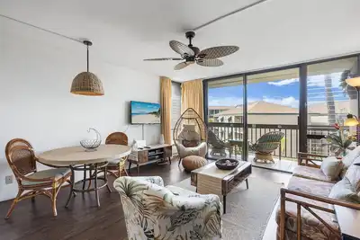 Image de Maui Vista 2-301 - Modern and Bright Renovation in Building 2, No Carpet, Ac!