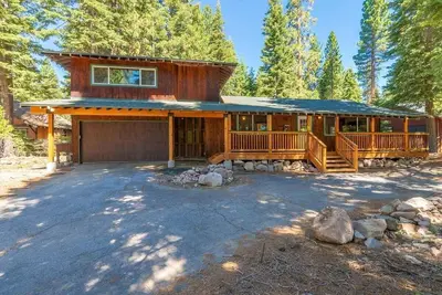 Image de Wooded Bliss in Carnelian Bay -Pet friendly, family home!