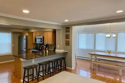 Image de Beautiful Saratoga Getaway- 1 Mile to Downtown