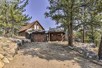 Image de Unique award winning cabin! Get away and relax!