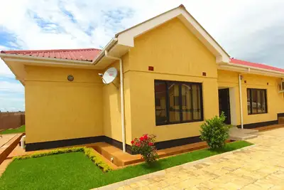 Image de A beautiful two-bedroomed apartment with modern amenities